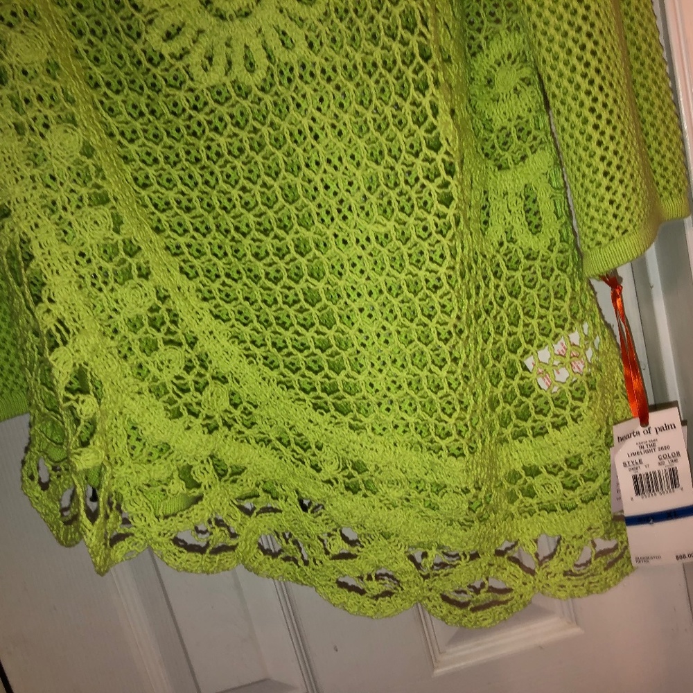 Hearts of Palm Lime Stylish figure enhancing crochet cover up. - Picture 8 of 8